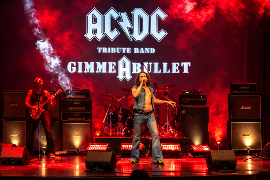 Band auf der Bühne